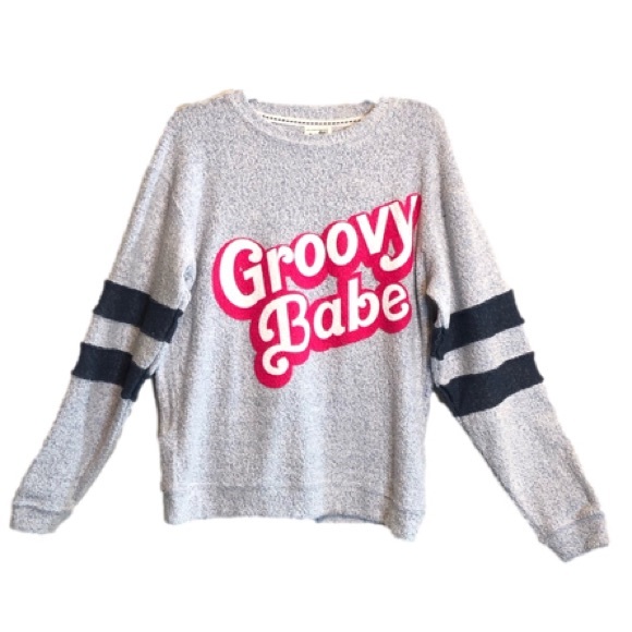 Pacific&Co Oversized Crewneck Long Sleeve Top Groovy Babe Barbie pink Sz Small - Picture 3 of 11